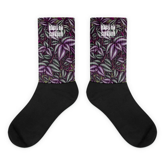 Wandering Jew plant crew socks – black, flat view