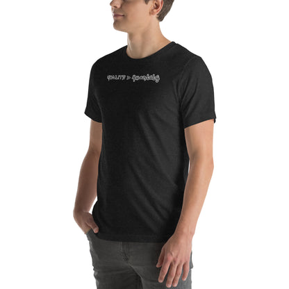 Quality over Quantity Jewish pride t-shirt – black heather, front view