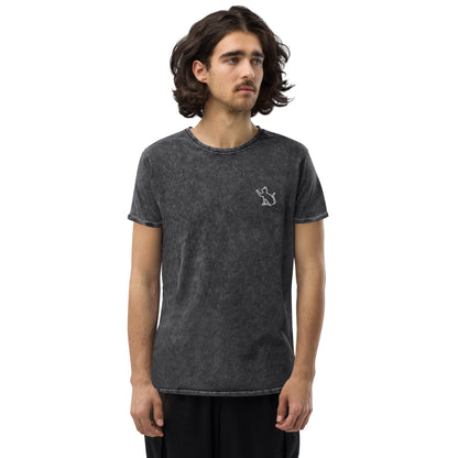 The Cat In The Heart denim t-shirt – black, front view