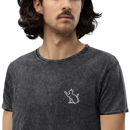 The Cat In The Heart denim t-shirt – black, zoomed in view (3)