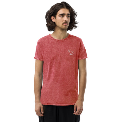 The Cat In The Heart denim t-shirt – garnet red, front view